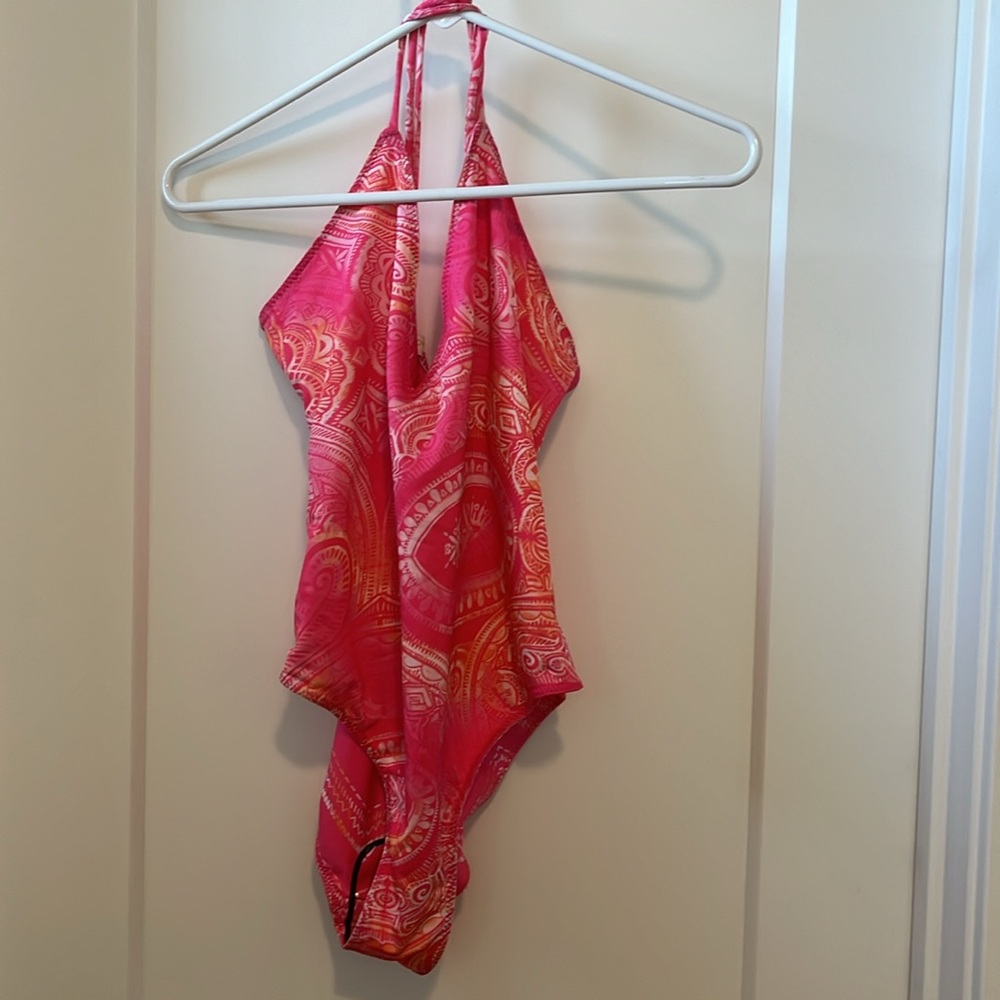 NWT Ramy Brook Zuma Reversible Plunge Pink Multi One-Piece Swimsuit NWT Large - Picture 2 of 10